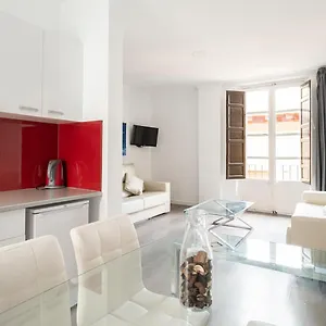 apartamentos-ptima-palacete-de-la-alhambra.es-andalucia.com/